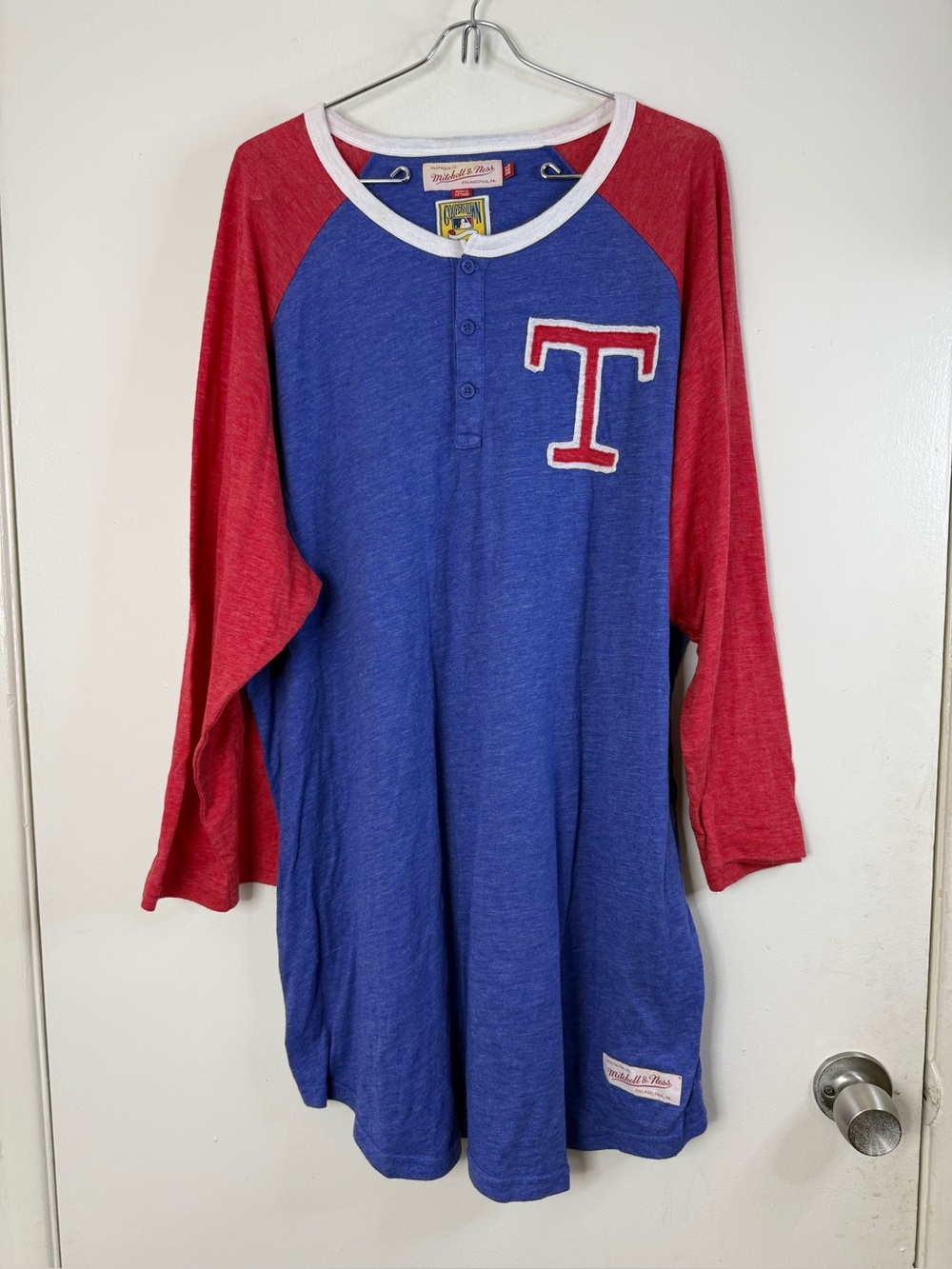 Mitchell & Ness Cooperstown collection Texas Rangers red, blue baseball tee 3XL